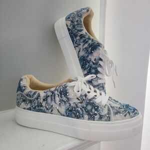 Betsey Johnson Sidny Beaded Platform Sneakers Womens Size 9M New